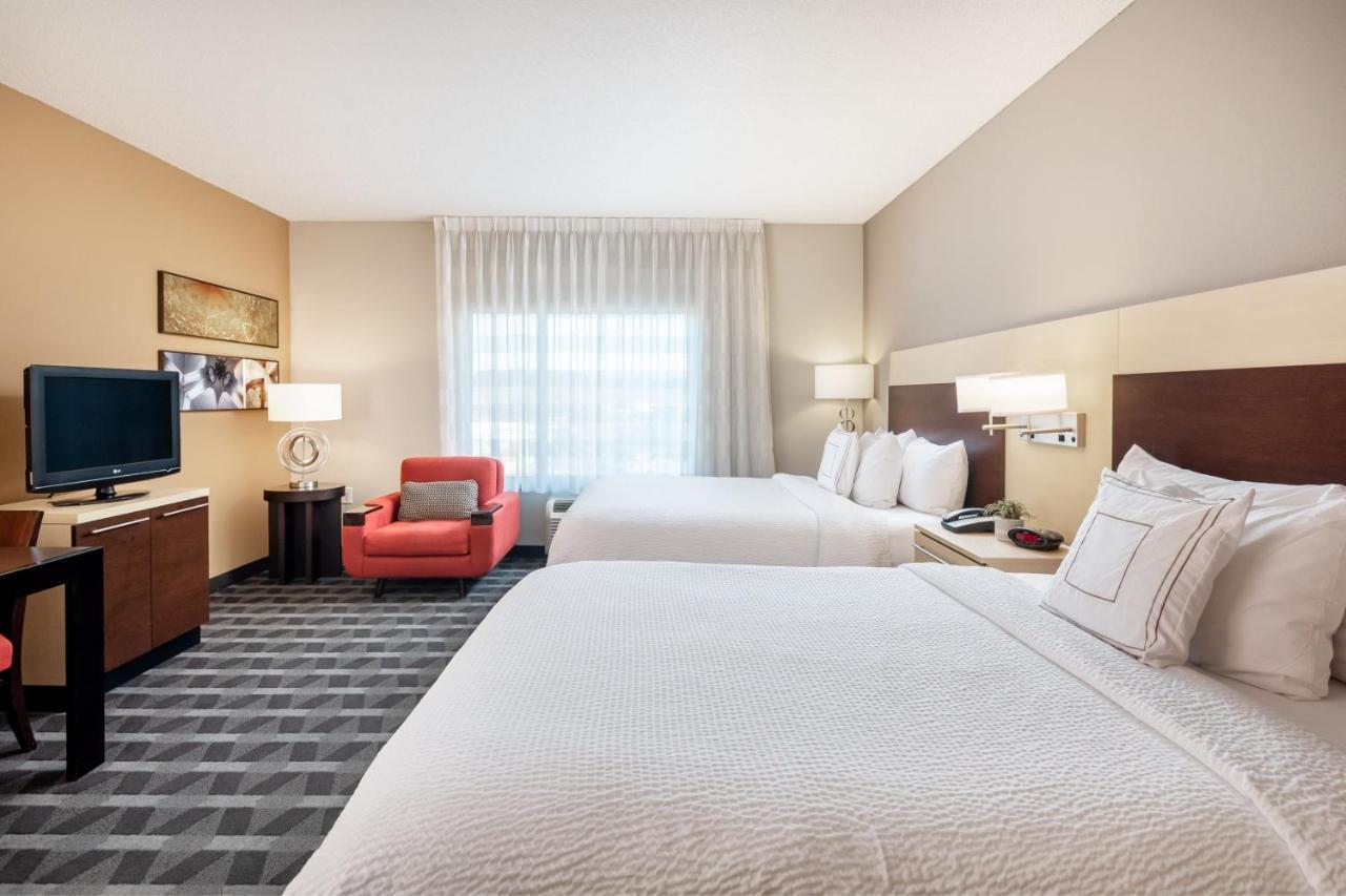 Towneplace Suites By Marriott Charlotte Мурсвілл Екстер'єр фото